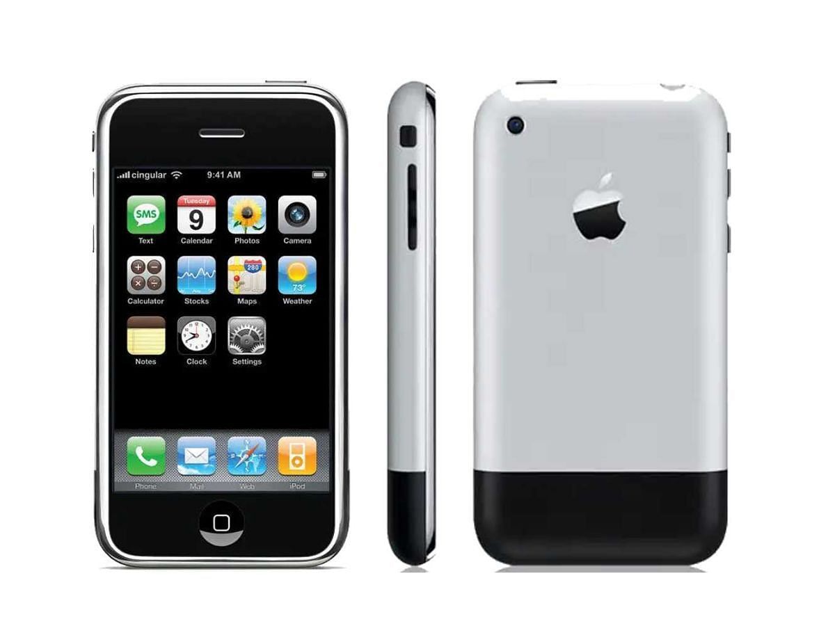 The first-ever iPhone (Image via Macworld)